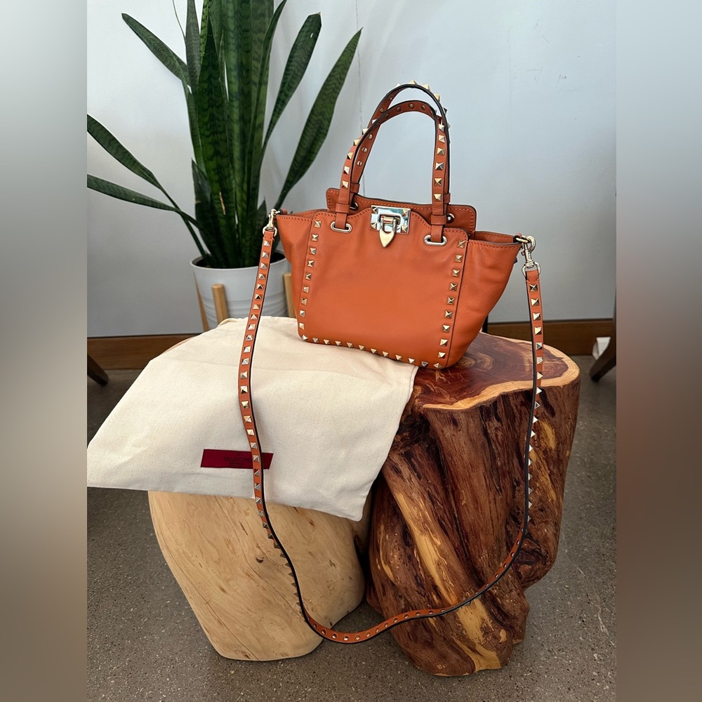 MINI ROCKSTUD GRAINY CALFSKIN BAG